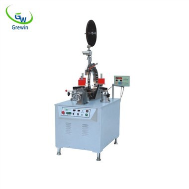 Máy dán hình xuyến cách nhiệt tự động
